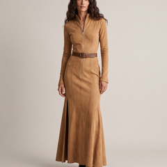 Monilie Delphine Camel