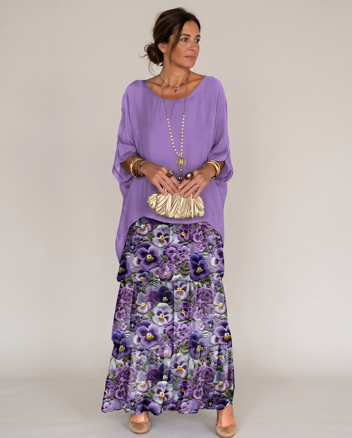 Monilie Lara Purple with flowers